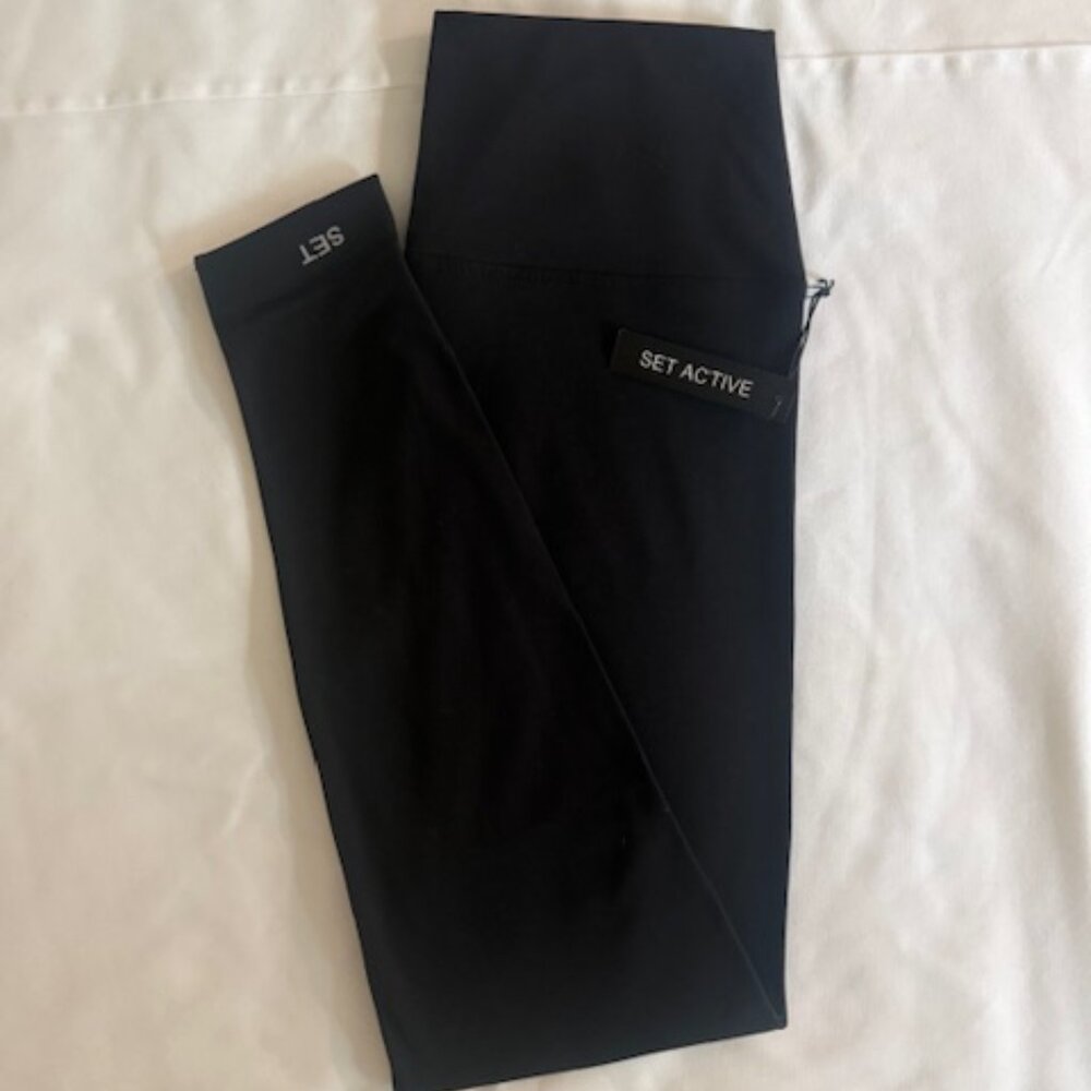 High-Waisted Leggings (Smooth / No Ribbing)